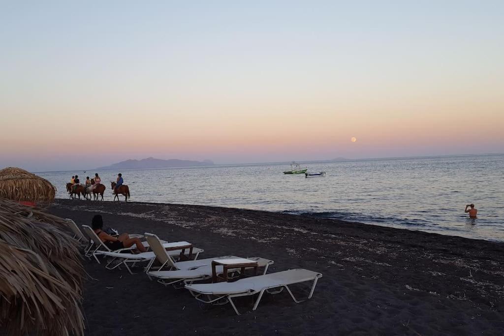 Pleasure Black Beach Perissa  Zewnętrze zdjęcie